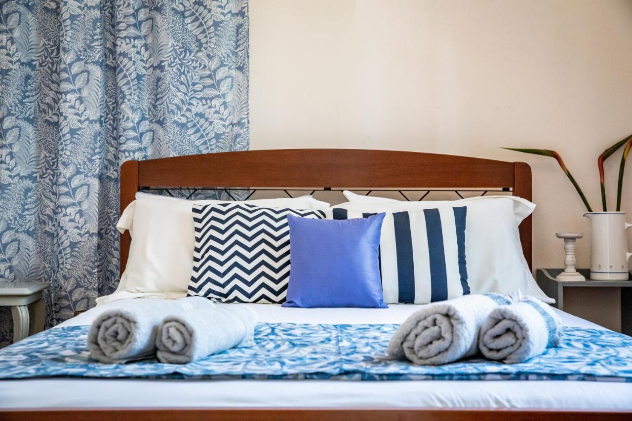 Petradi Town Apartment Skopelos Town